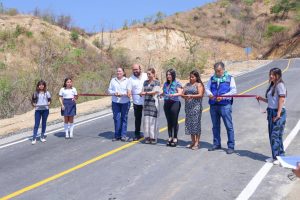 Inaugura gobierno de Evelyn Salgado Pineda la pavimentación de la segunda etapa del Camino Acapulco-El Veladero