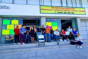 Docentes de la Universidad Tecnológica de Acapulco protestan por reducción de horas y salario