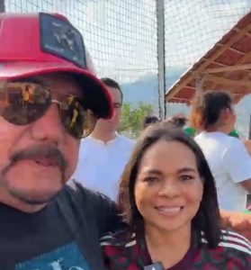 #Video | Ahora sí ya empatamos con Bety: Félix Salgado en cascarita de fútbol