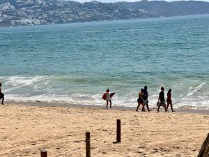 Capitanía de Puerto emite aviso por oleaje elevado en Acapulco y costas de Guerrero