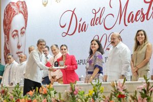 Continuaremos impulsando mejores condiciones para el magisterio guerrerense, con diálogo, respeto y coordinación: Evelyn Salgado
