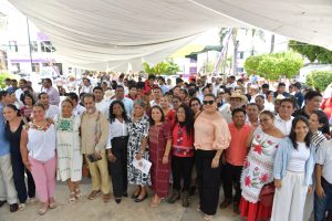 Bertoldo Martínez se volvió guía de las causas justas, destaca Beatriz Mojica en Cruz Grande  —La senadora asistió a homenaje luctuoso del luchador social