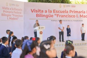 Cada lunes, estaremos en una escuela: Gobierno de Evelyn Salgado atiende y lleva apoyos a comunidades educativas de Guerrero