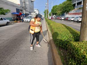 Despliega Gobierno de Acapulco operativo de limpieza en la zona de Hospitales