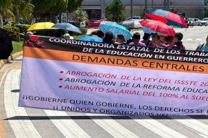 Bloqueos de la CETEG generan pérdidas económicas y molestia entre ciudadanos de Acapulco
