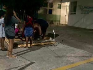 Mujer da a luz en vía pública tras encontrar cerrado el CAAPS de la colonia Progreso