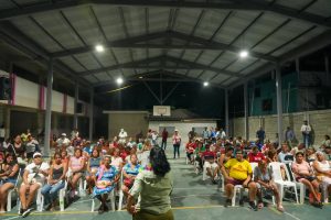 Lleva Abelina López su visión de transformación a las colonias de Acapulco