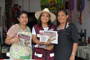 Lleva Beatriz Mojica mensaje de defensa de la soberanía nacional a la colonia Morelos