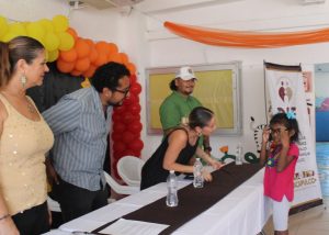 Suscribe DIF Acapulco convenio para ampliar atención visual a la población