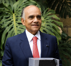 Recibe Manuel Añorve un reconocimiento por estar entre los 300 Líderes más Influyentes de Mexico