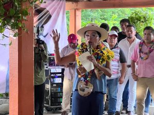 No podemos andar levantándole la mano a Anayín Canallín, eso no se vale: Esthela Damián