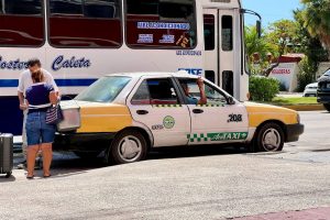 Ciudadanos ven con buenos ojos la posible llegada de transporte por aplicación a Acapulco
