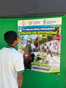 Plantel 7 Acapulco impulsa la campaña vial «¡Ponte vivo, ponte el casco!»
