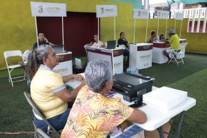 Acerca Gobierno de Acapulco módulos itinerantes con servicios y descuentos a colonias