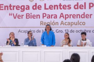 Reconoce Abelina López la salud visual como parte esencial del aprendizaje escolar
