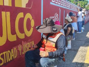 Alista Gobierno de Acapulco panteones para recibir a familias en Día de Muertos