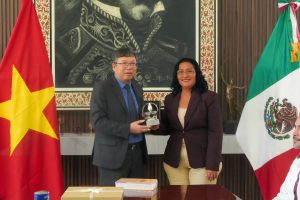 Recibe la presidenta Abelina López a embajador de la República Socialista de Vietnam